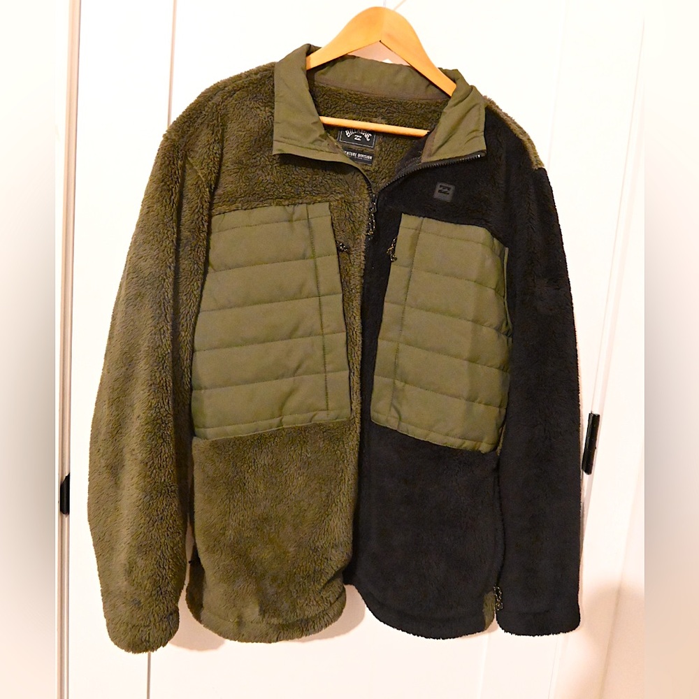 Billabong-L-Olive green and Black